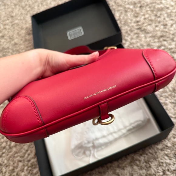 Coach Hamptons Hobo Ruby Red - Picture 5 of 8